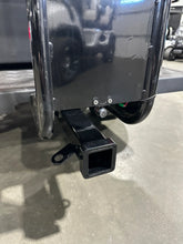 Load image into Gallery viewer, Evolution D2 Classic/Forester Receiver Hitch